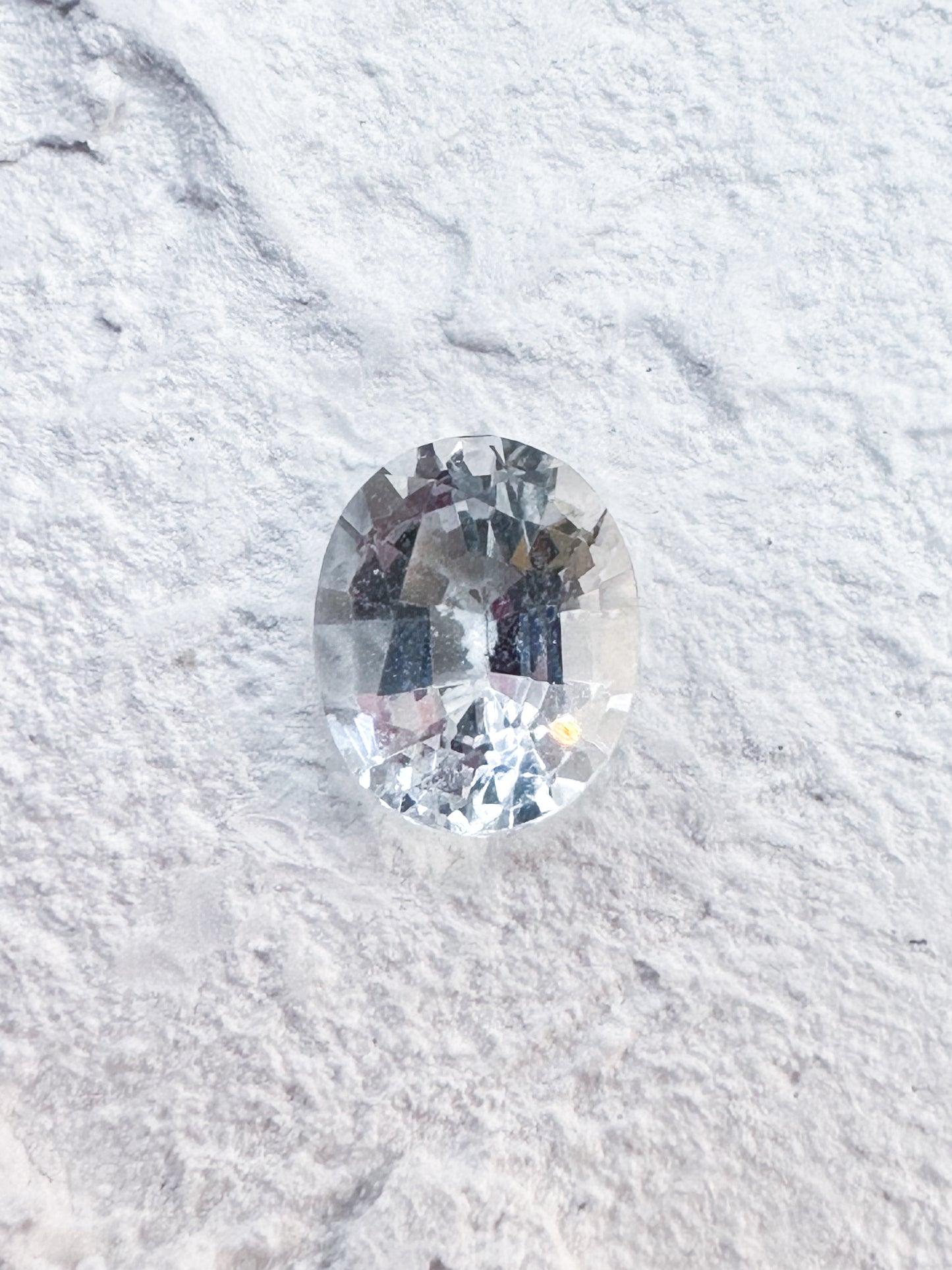 0.84ct White Sapphire (2392)