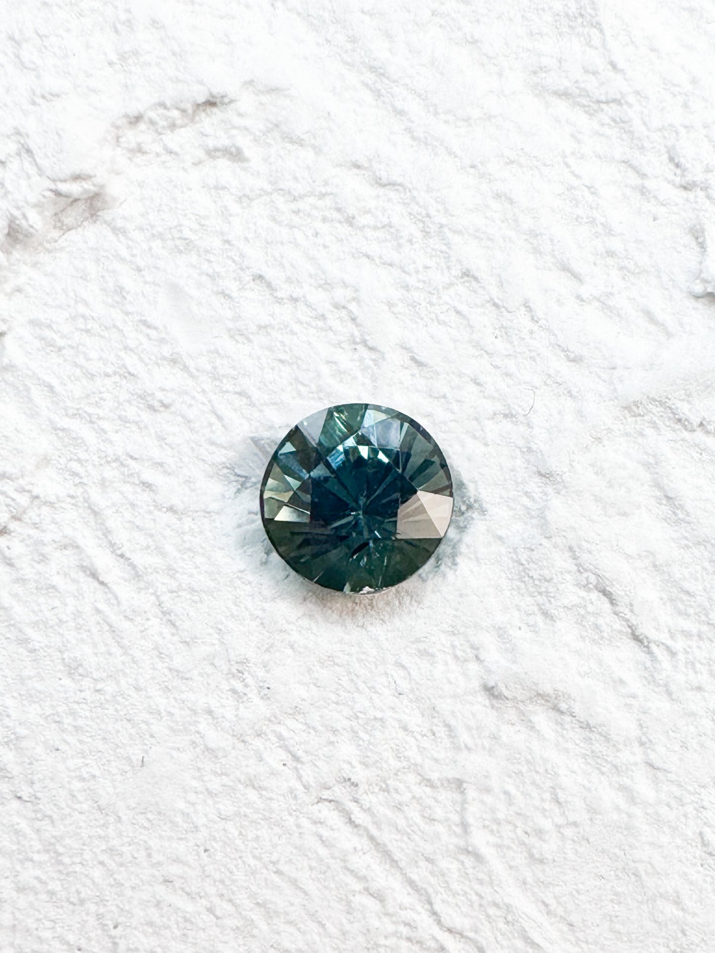0.80ct Teal Green Sapphire (2368)
