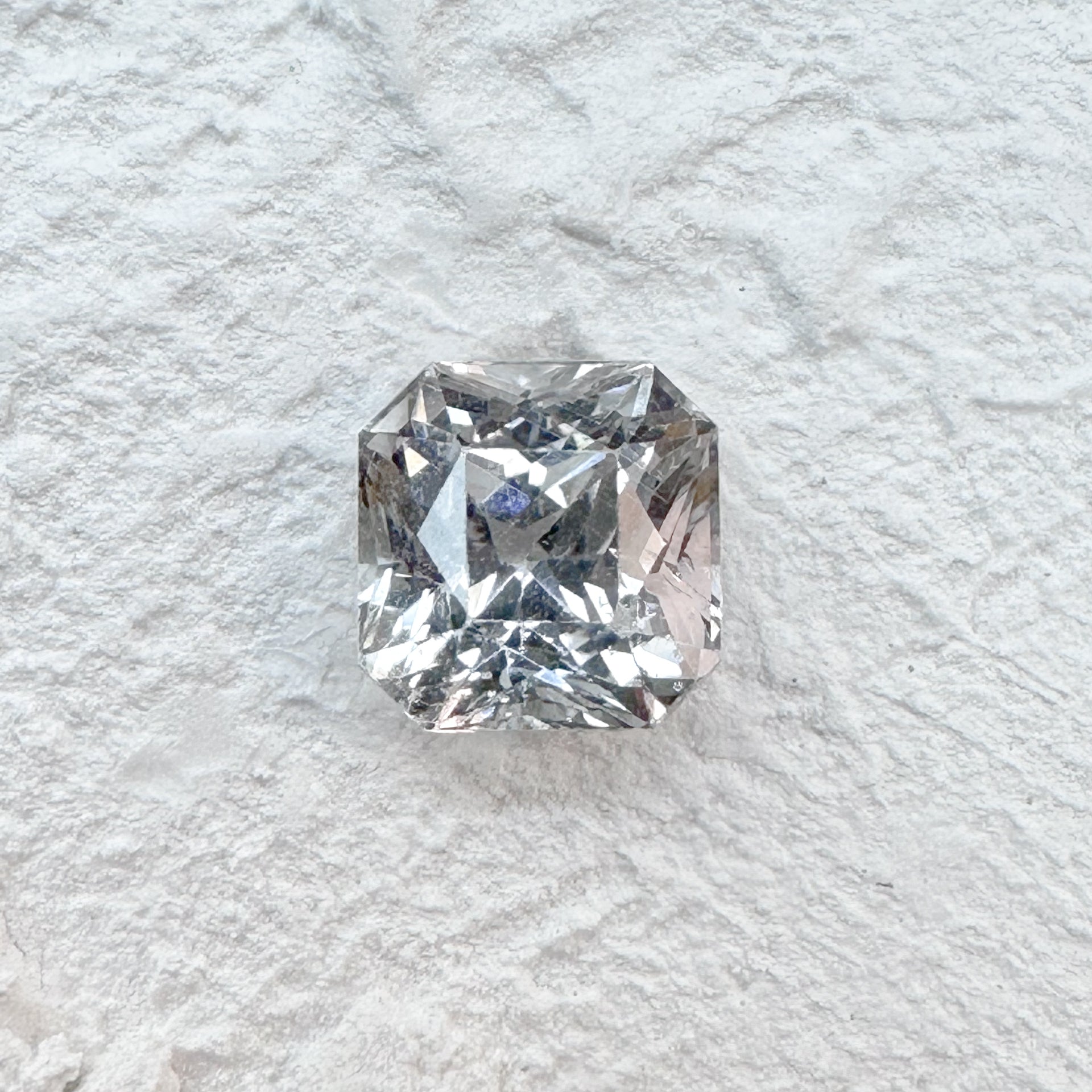 1.82ct White Sapphire (2391)