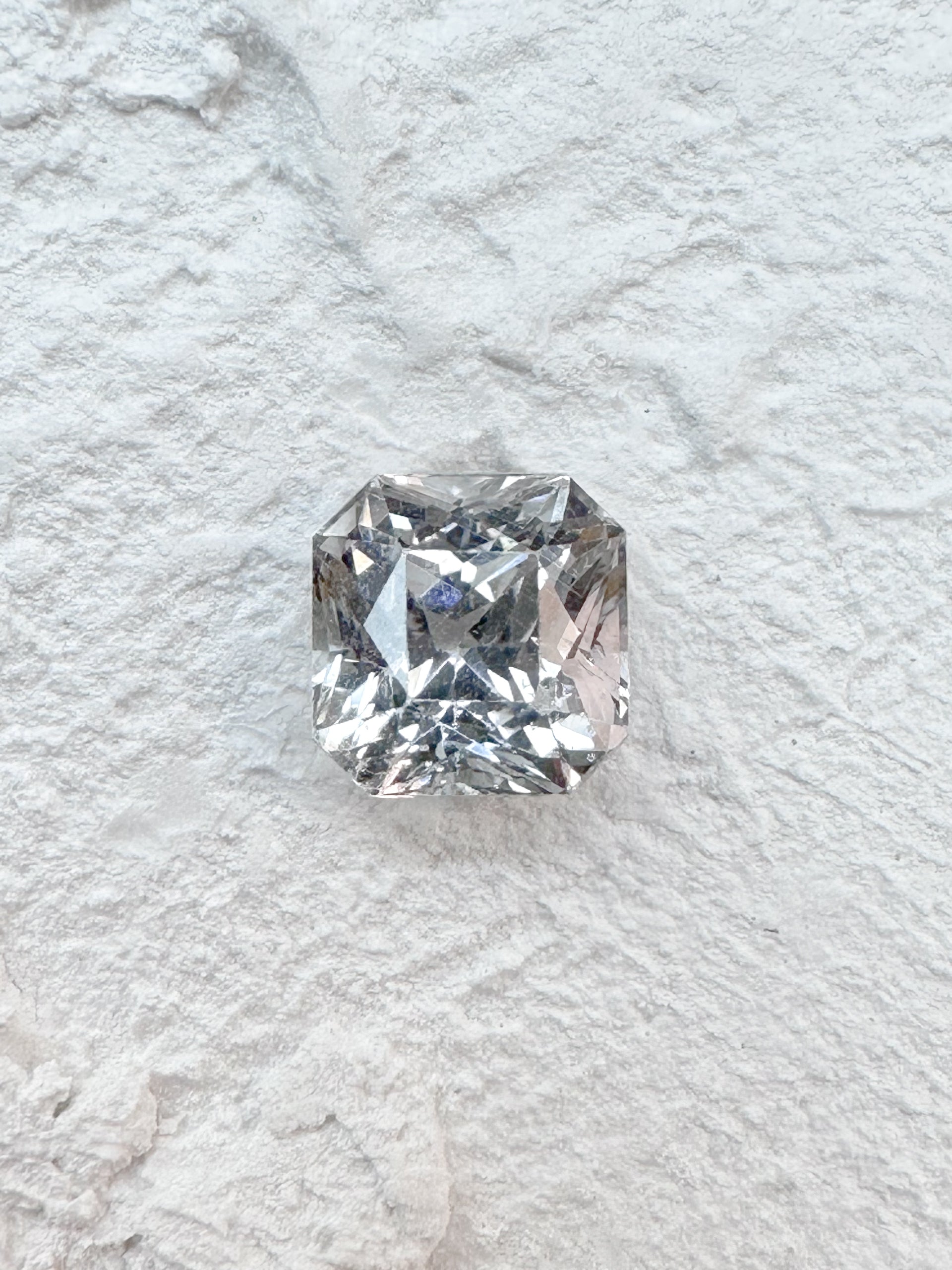 1.82ct White Sapphire (2391)
